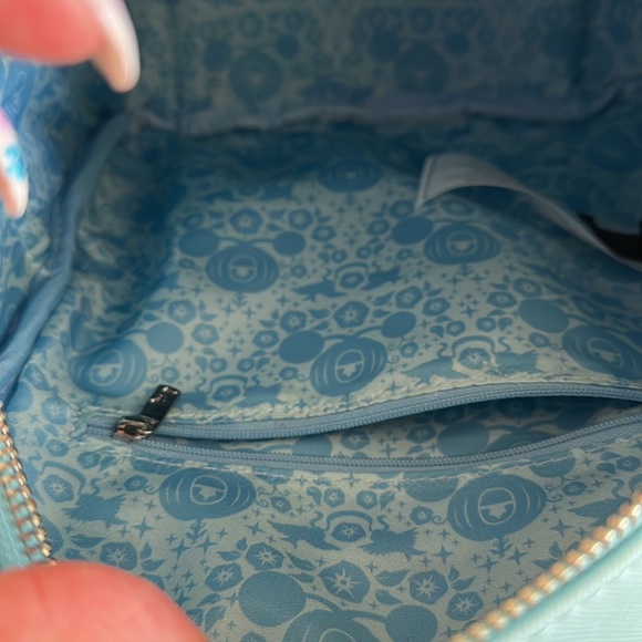 EUC Loungefly Disney Cinderella Blue Bow Dress Mini Backpack💙 - Picture 11 of 12